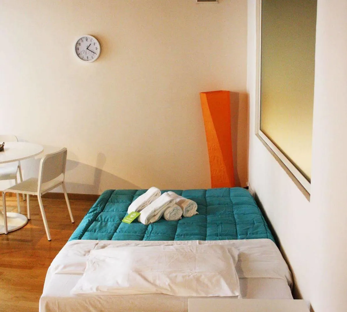 Apartment Via Maironi Da Ponte Bergamo 0*,  Italy